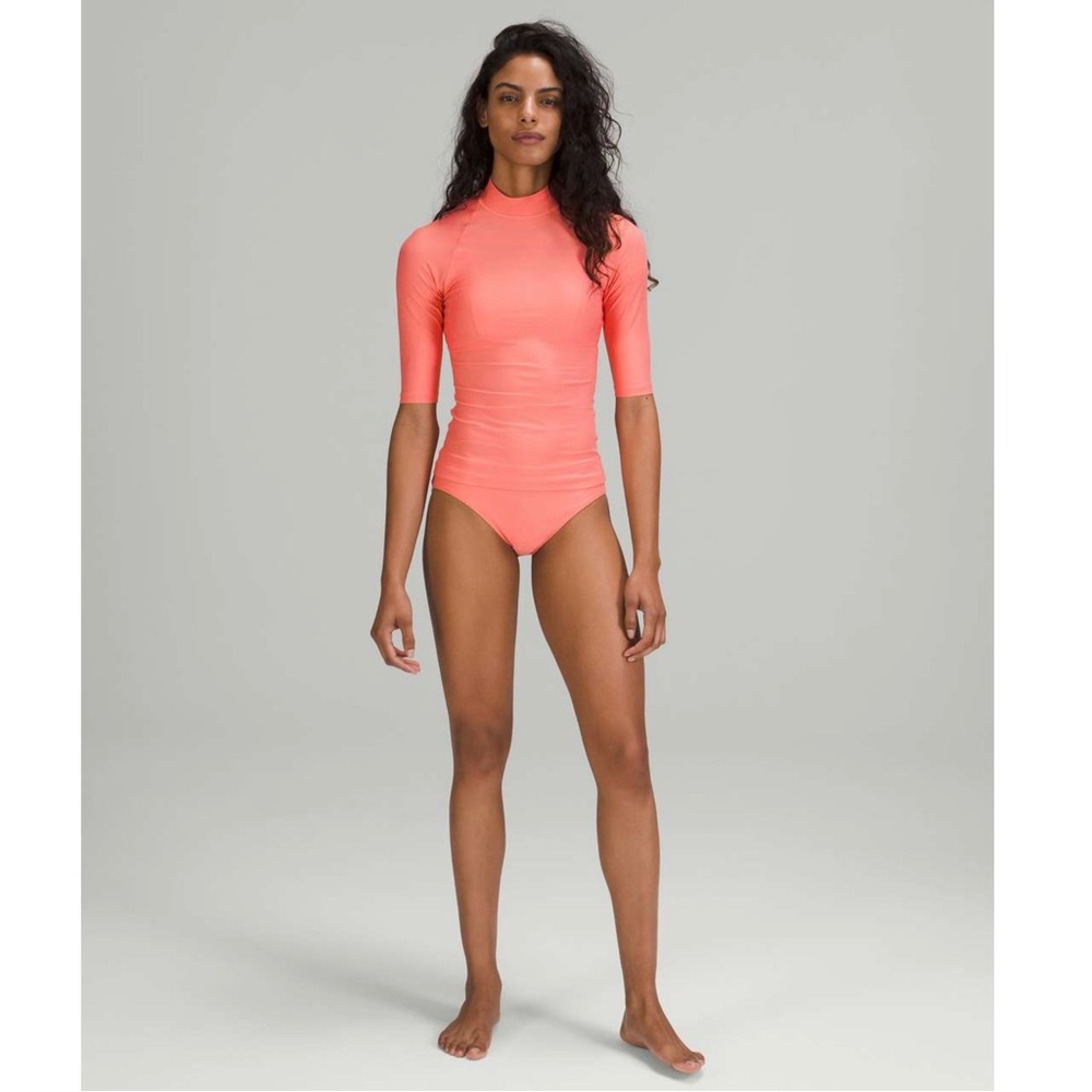 Lululemon Waterside UV Protection Short-Sleeve Rash Guard Raspberry Cream sz L